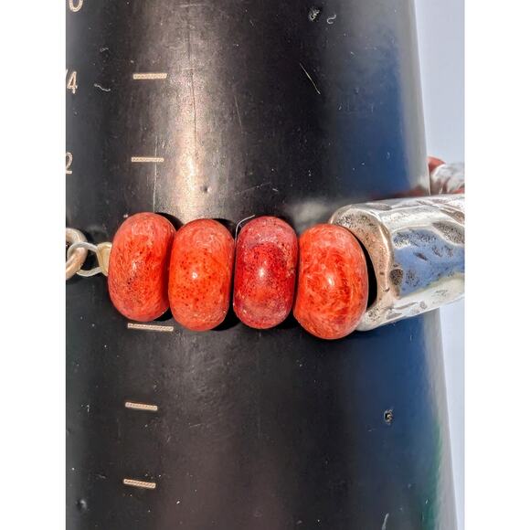 VTG DANON Made in Israel Signed Coral Silver Plated Beaded Toggle Clasp Bracelet - Picture 5 of 6